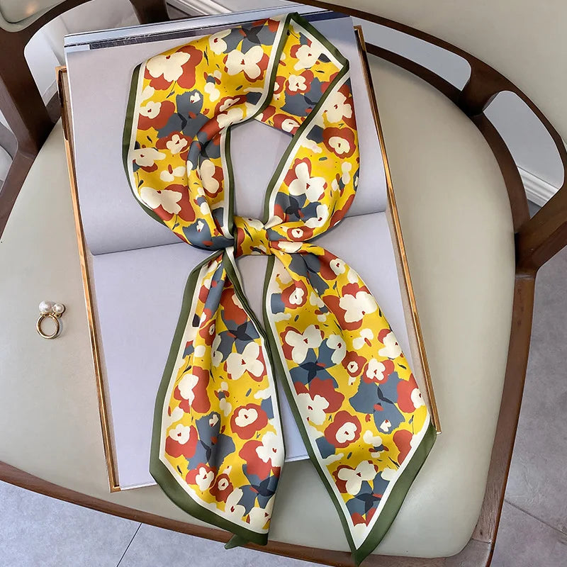 Graphic Floral Neck Scarf