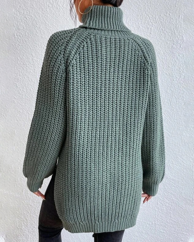 Chunky Ribbed Turtleneck Sweater