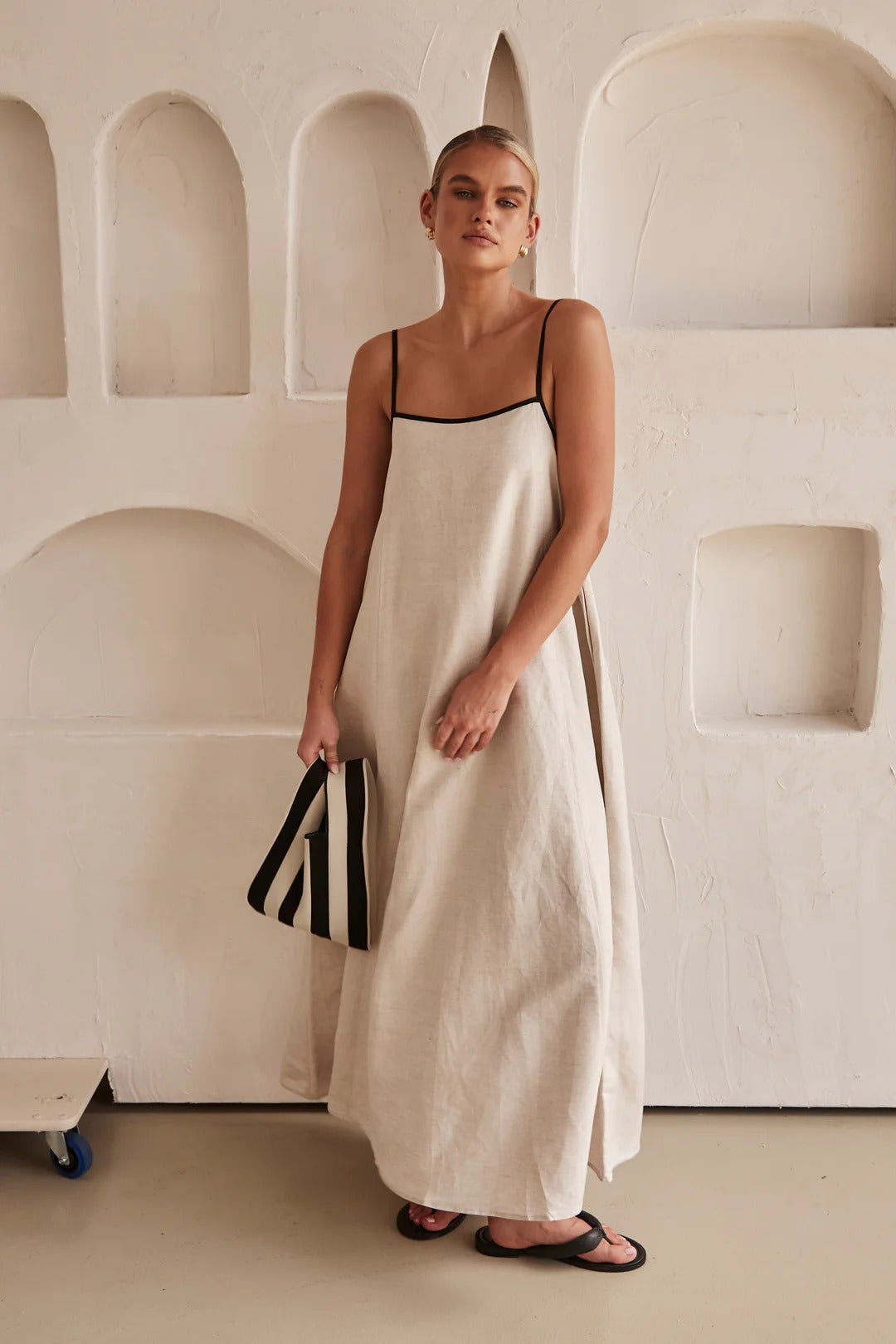 Contrast Trim Linen Maxi Dress
