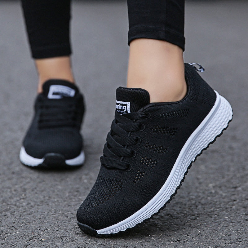 OrthoStride™ | Orthopaedic leisure shoes for women with wide feet