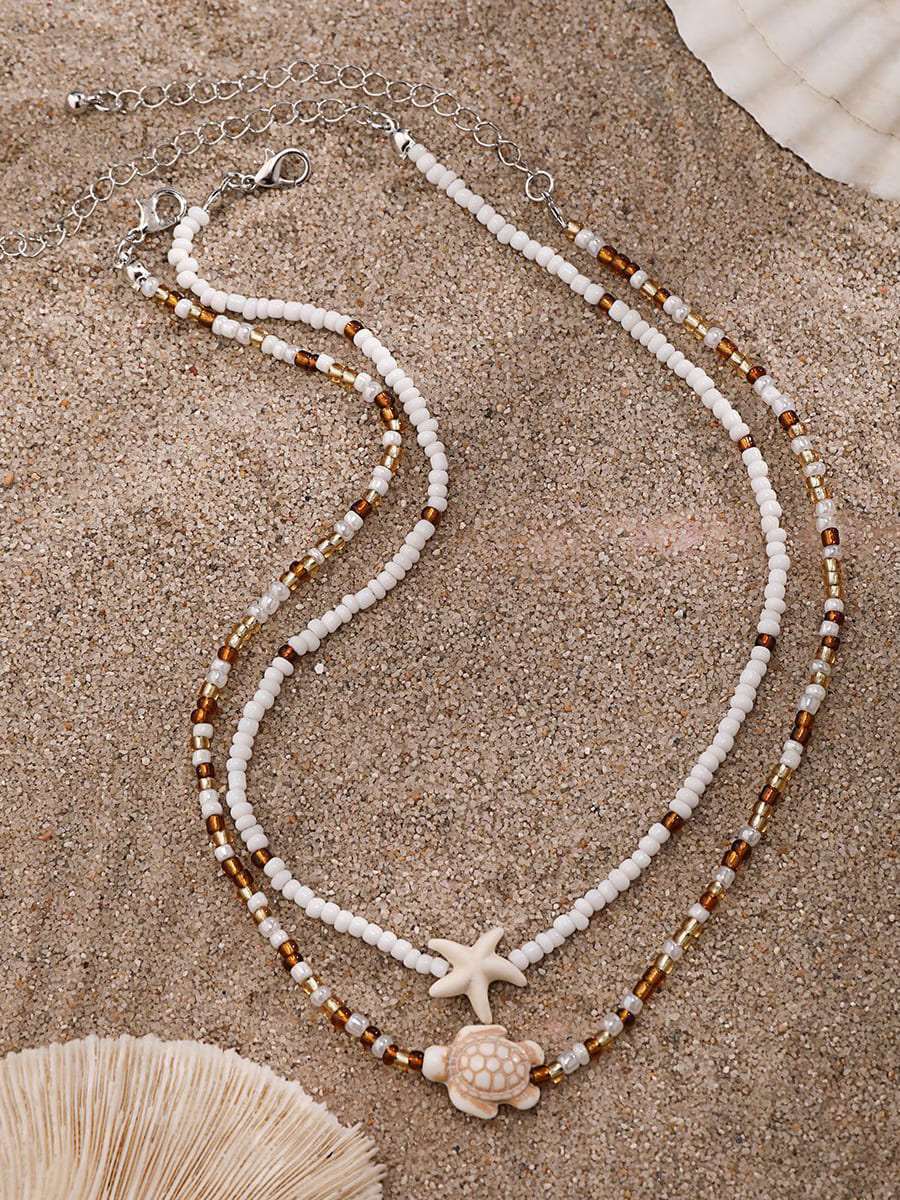 Women's beach starfish shell necklace — detail view