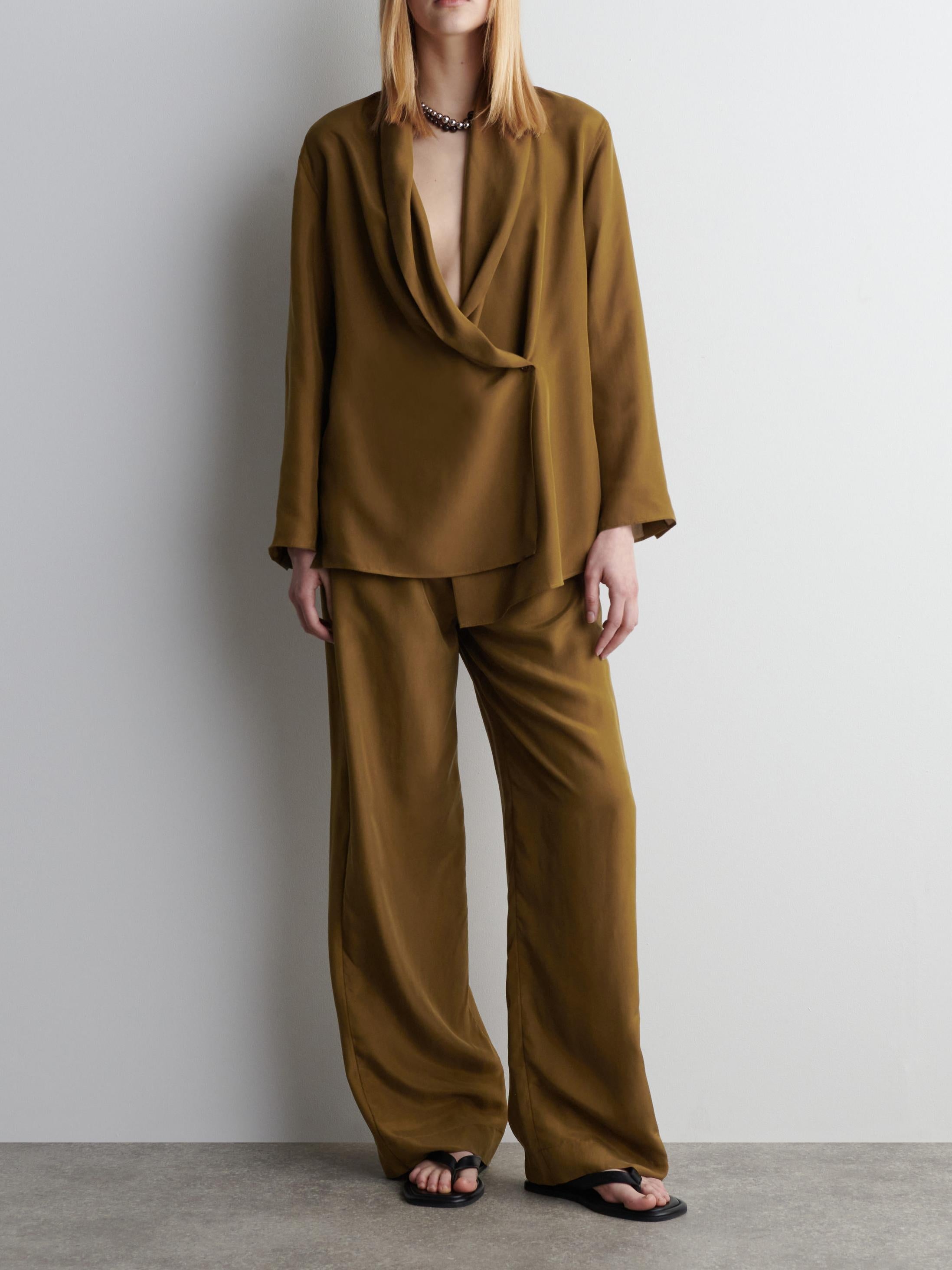Women's brown shawl lapel pant suit set
