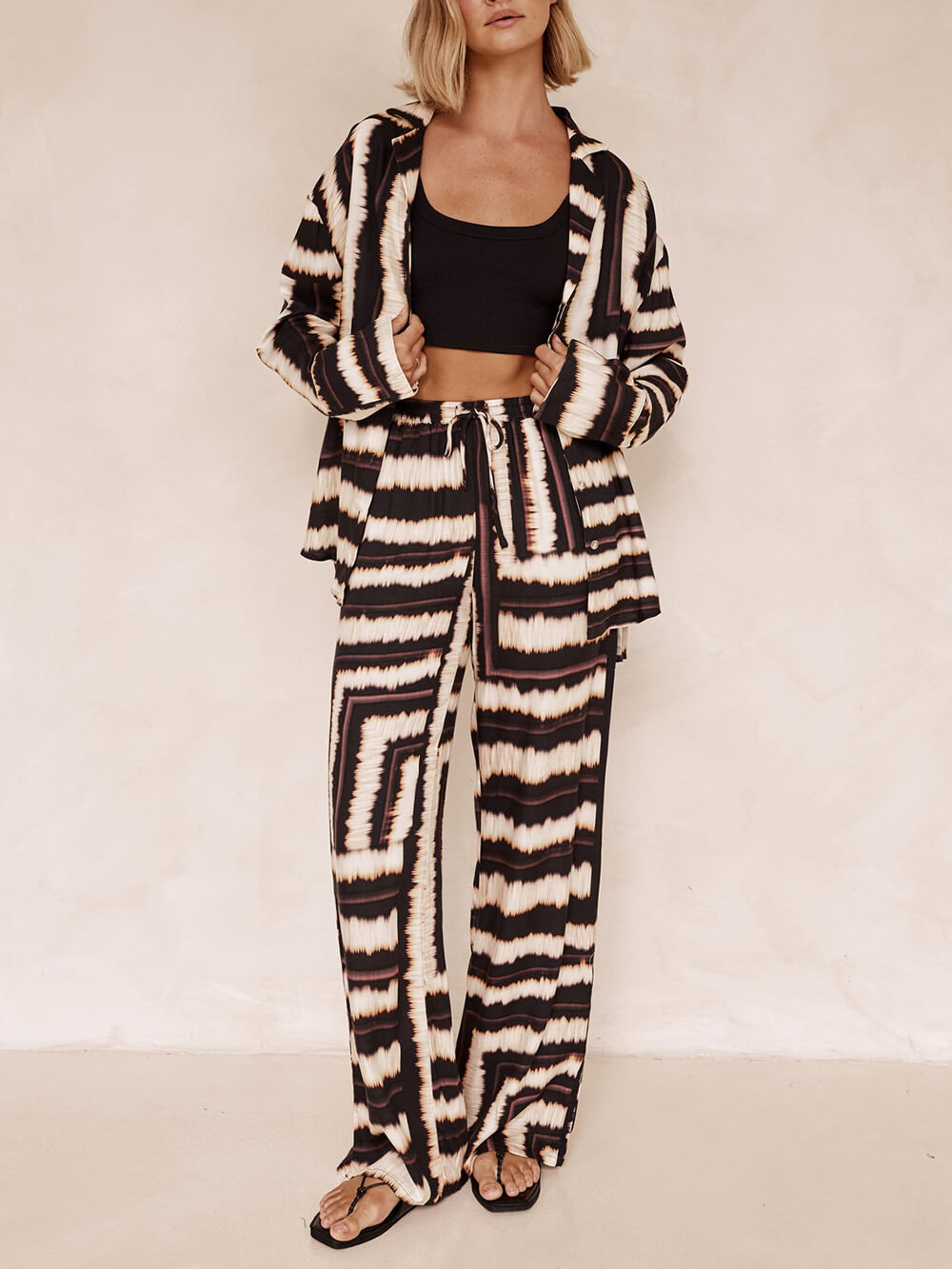 Women's brown textured print baggy pants set