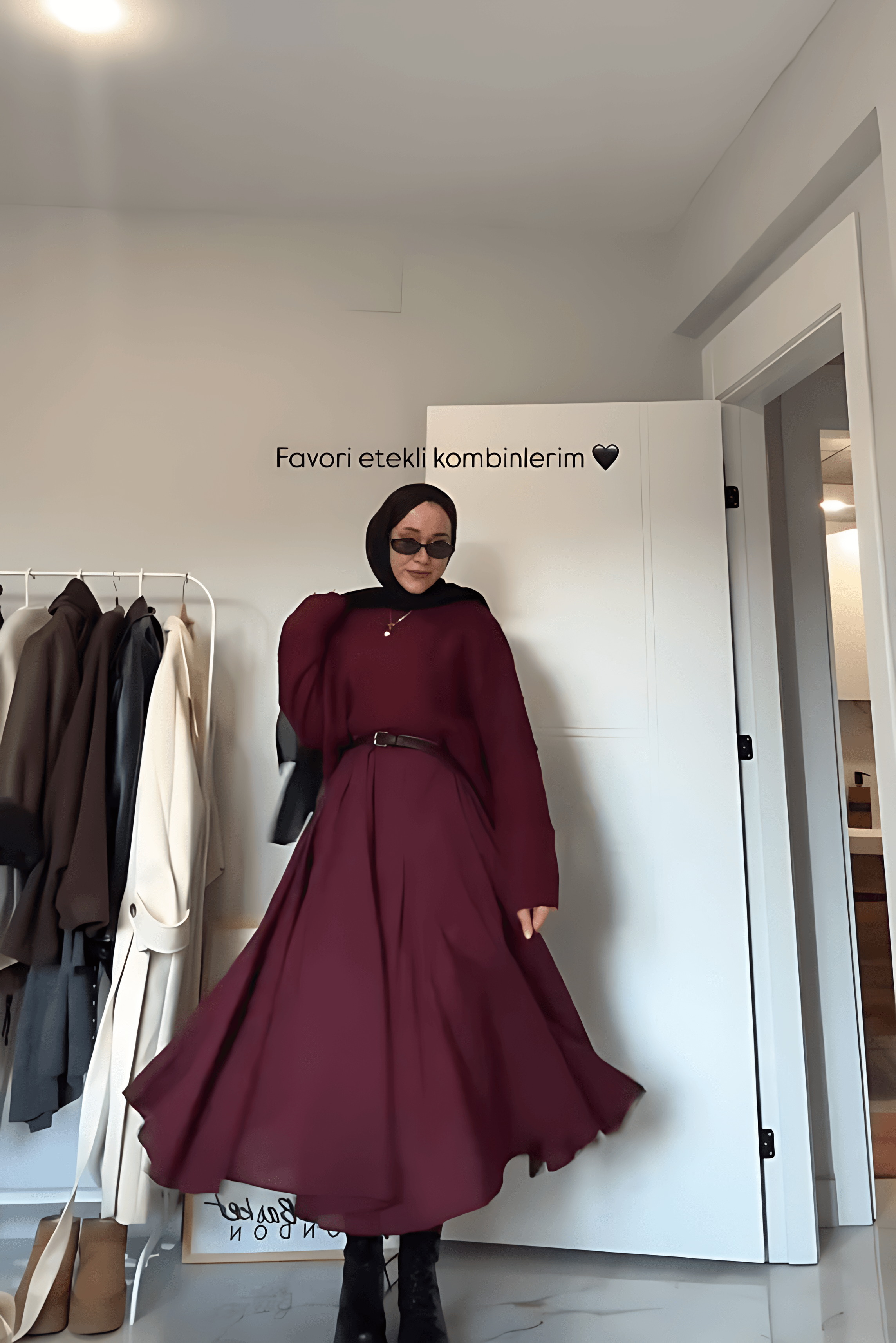 Women's burgundy mohair-blend sweater and skirt set — size guide