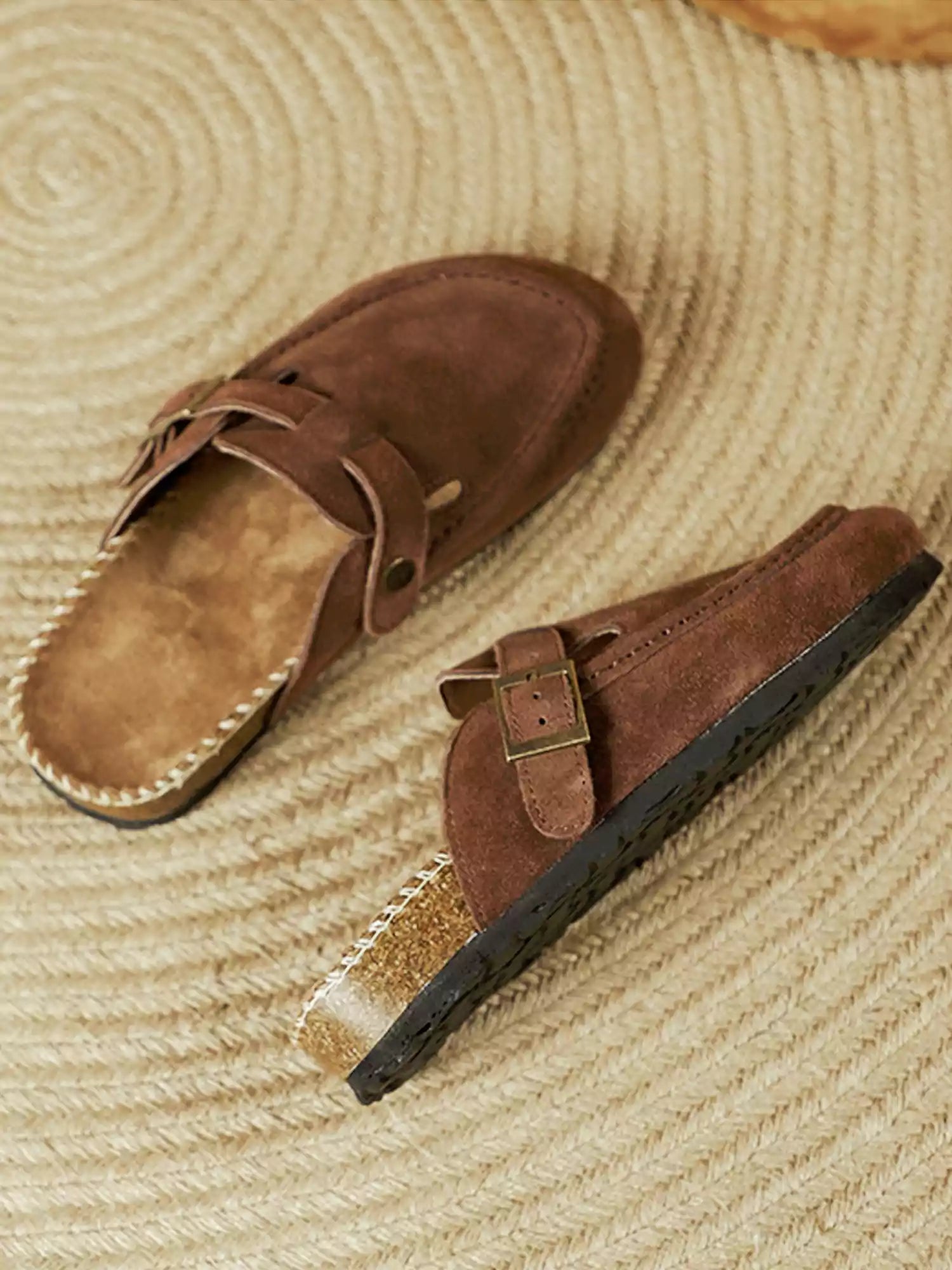 Women's cushioned closed-toe mules - styled outfit