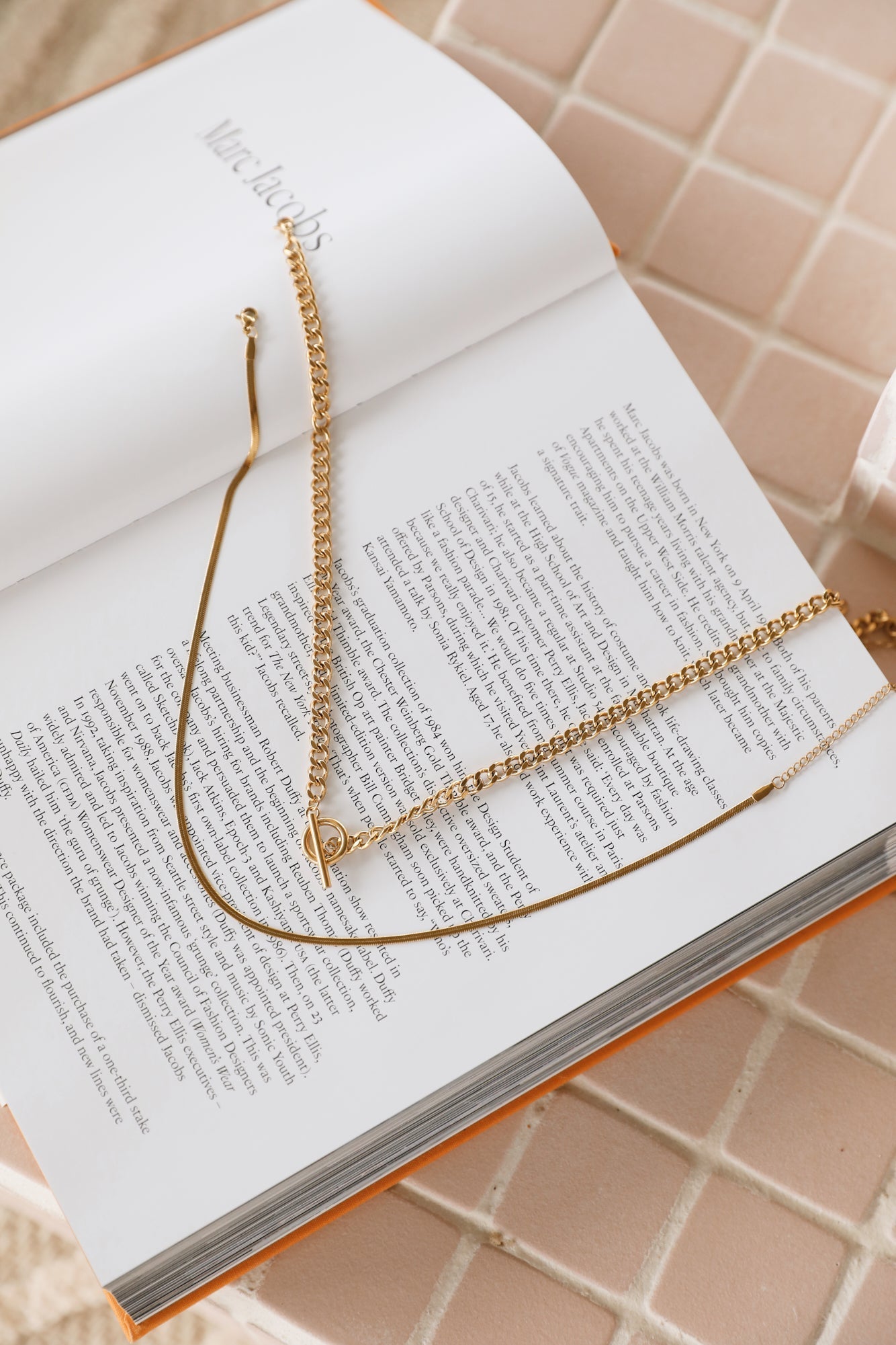Women's Dual Chain Choker Necklace — detail view