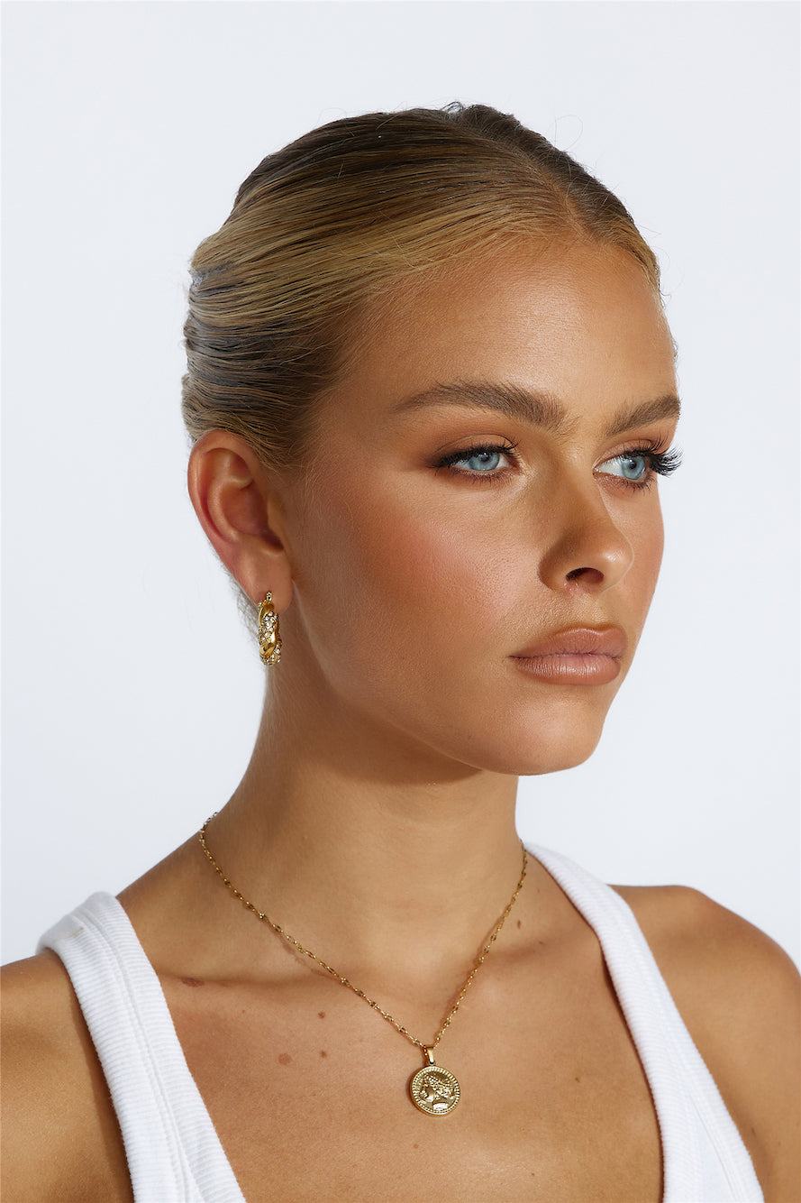 Women's gold chain drop pendant necklace