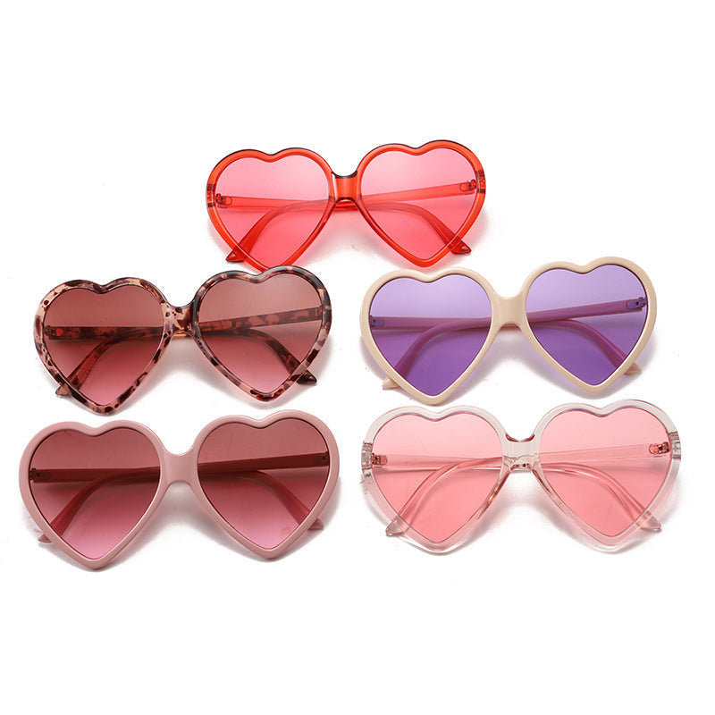 Women's oversized heart-frame sunglasses