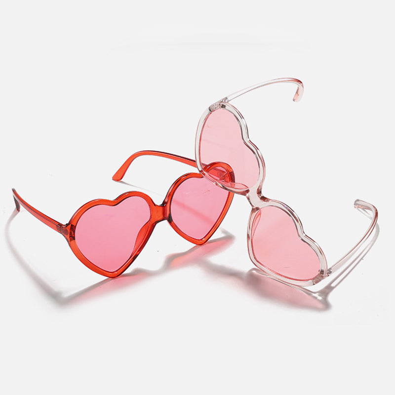 Women's oversized heart-frame sunglasses