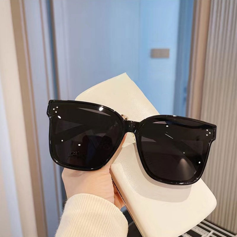 Women's polarized TAC-lens sunglasses