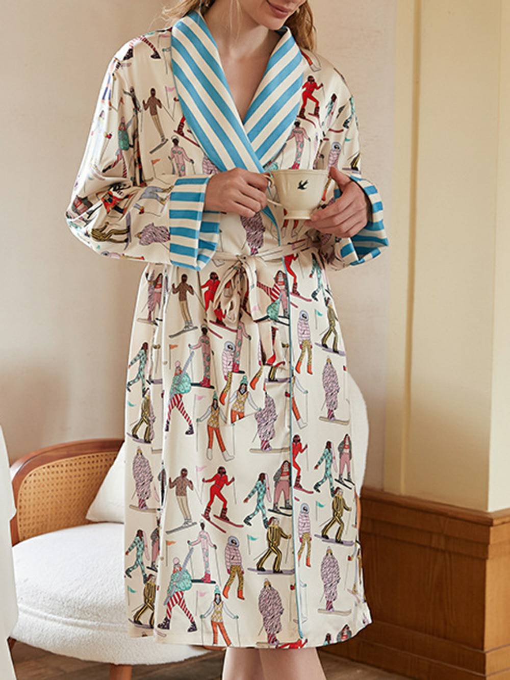 Women's print silk robe and nightdress set