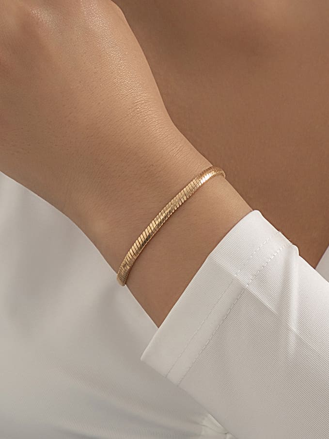 Women's silver flat snake-bone chain bracelet