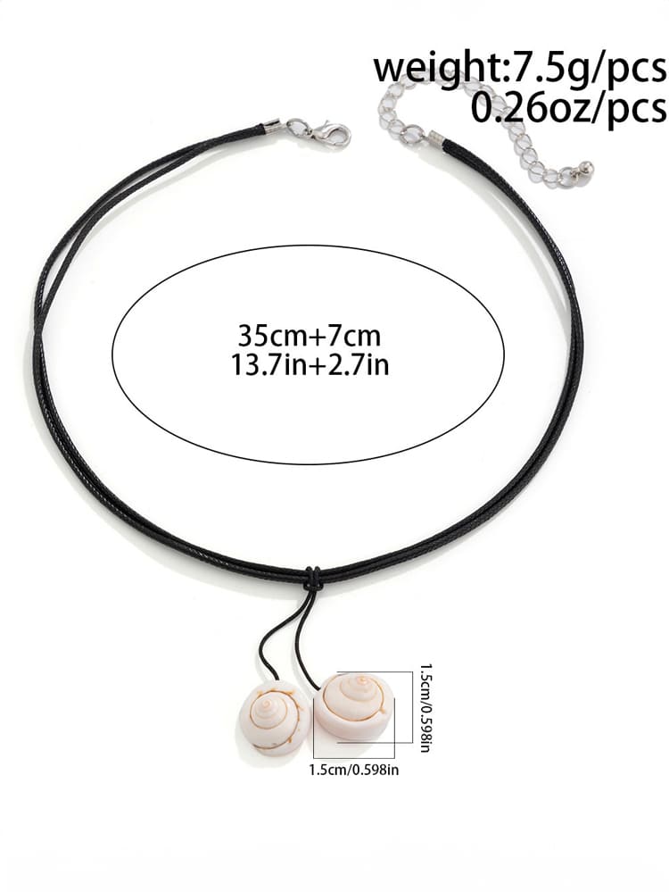 Women's tassel seashell necklace — close-up detail