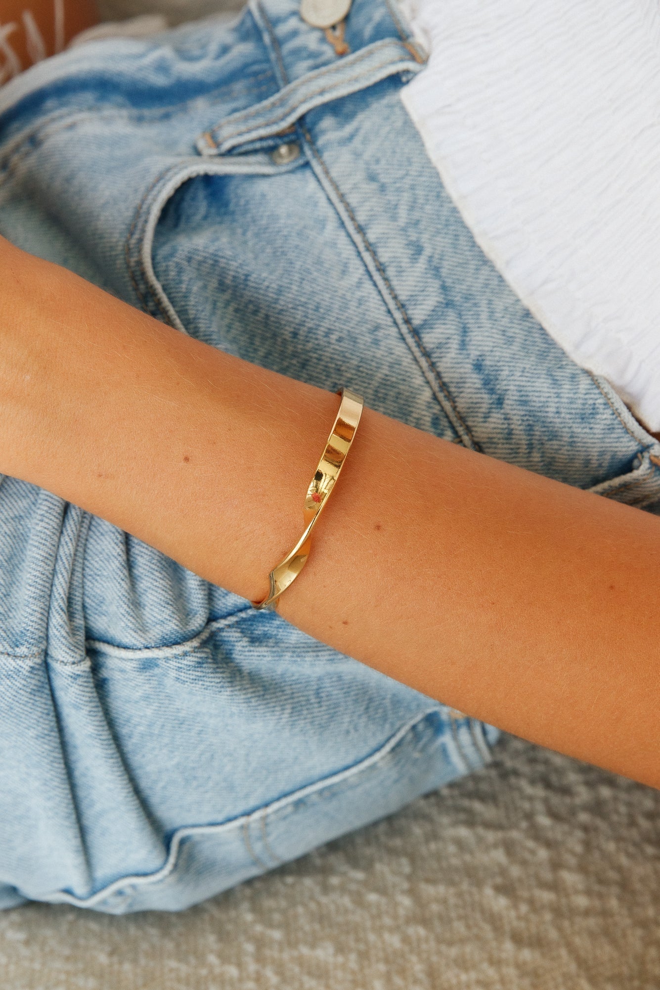 Women's Twist Detail Slip-On Bracelet — detail view