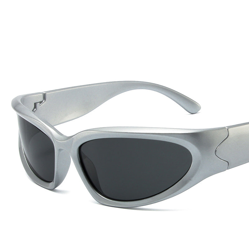 Women's Y2K shield-style sunglasses