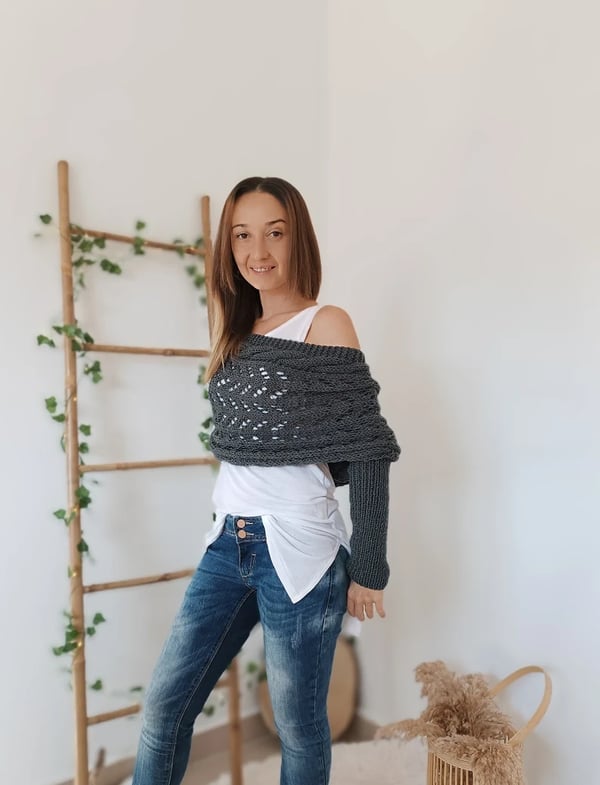 Zenina | Double sleeves shawl scarf