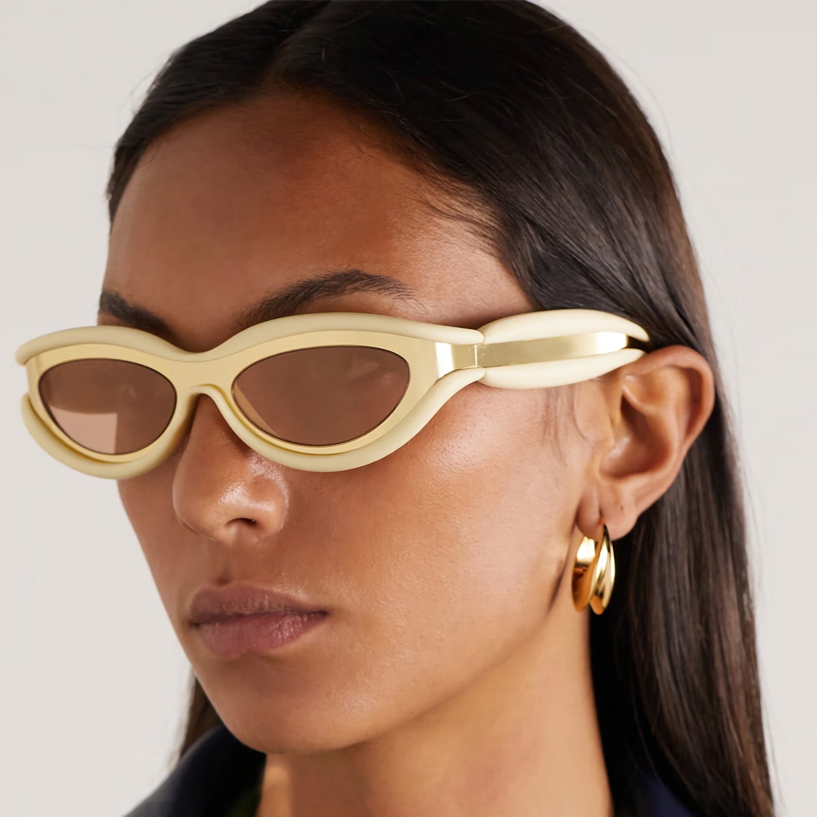 Woman wearing The Sienna round steampunk sunglasses with UV400 gradient lenses