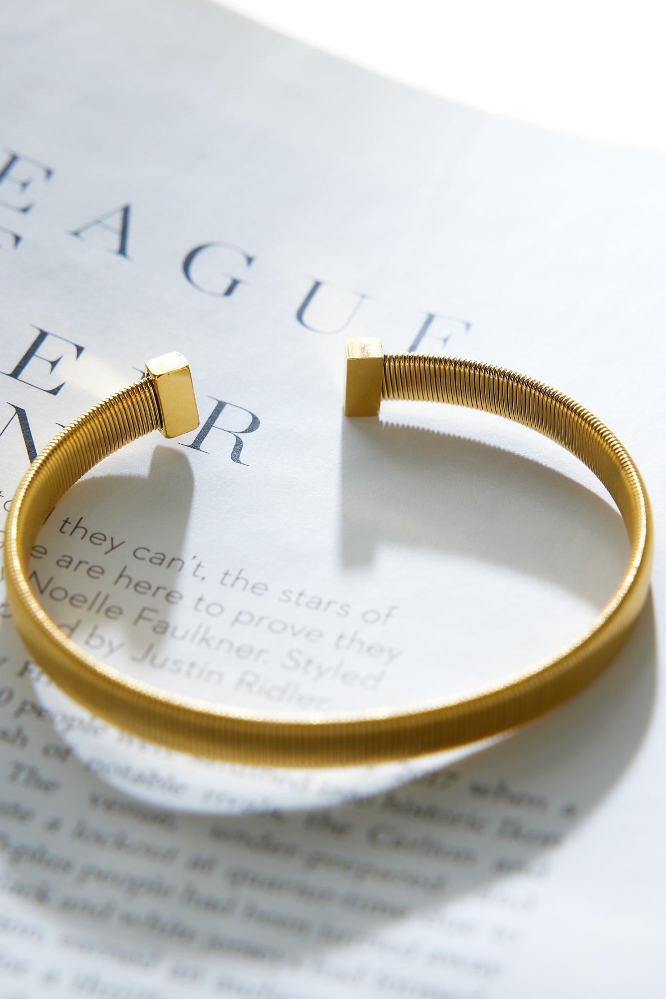 Women's open design gold bracelet