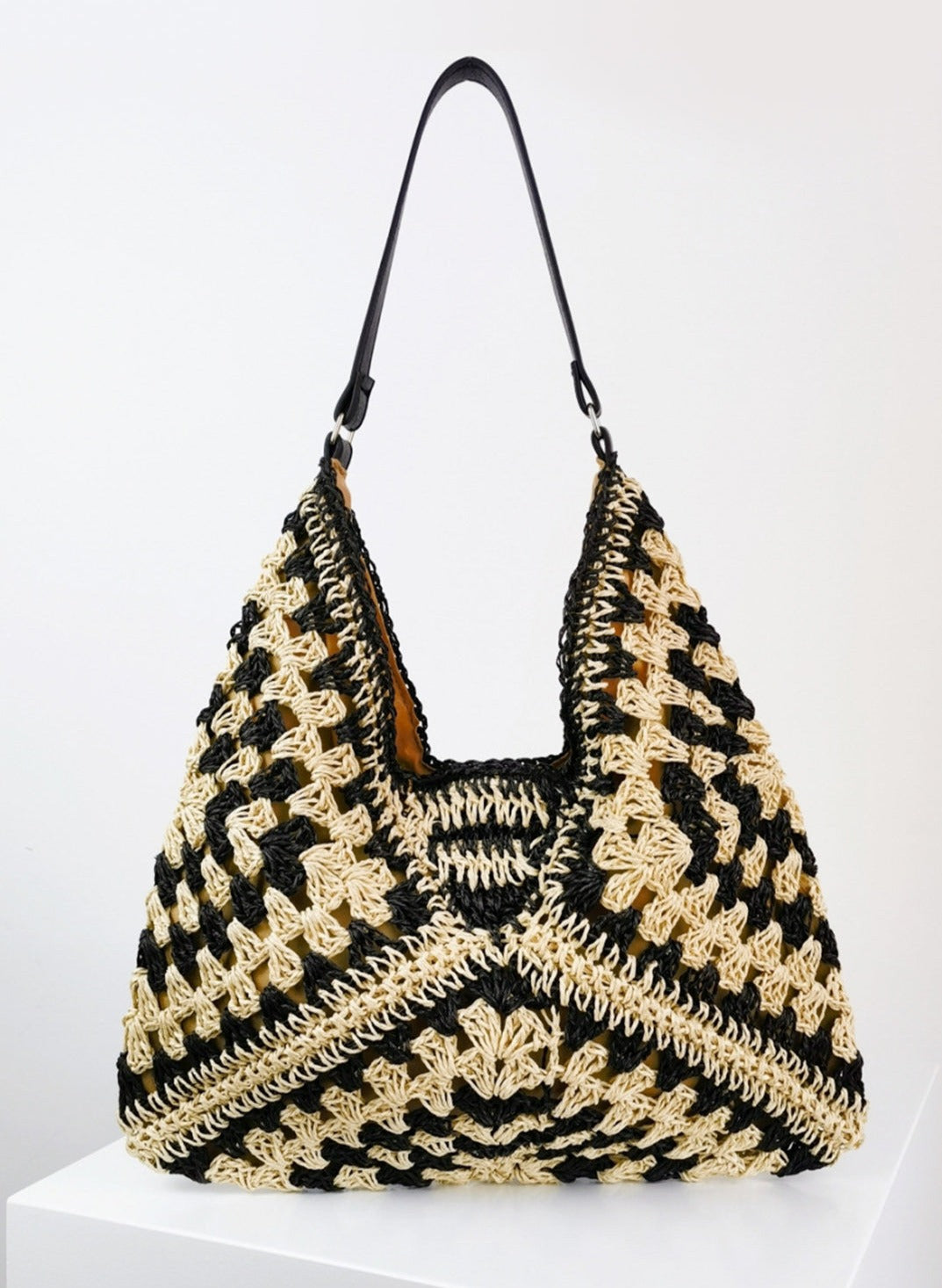 Women's black bicolor crochet tote bag