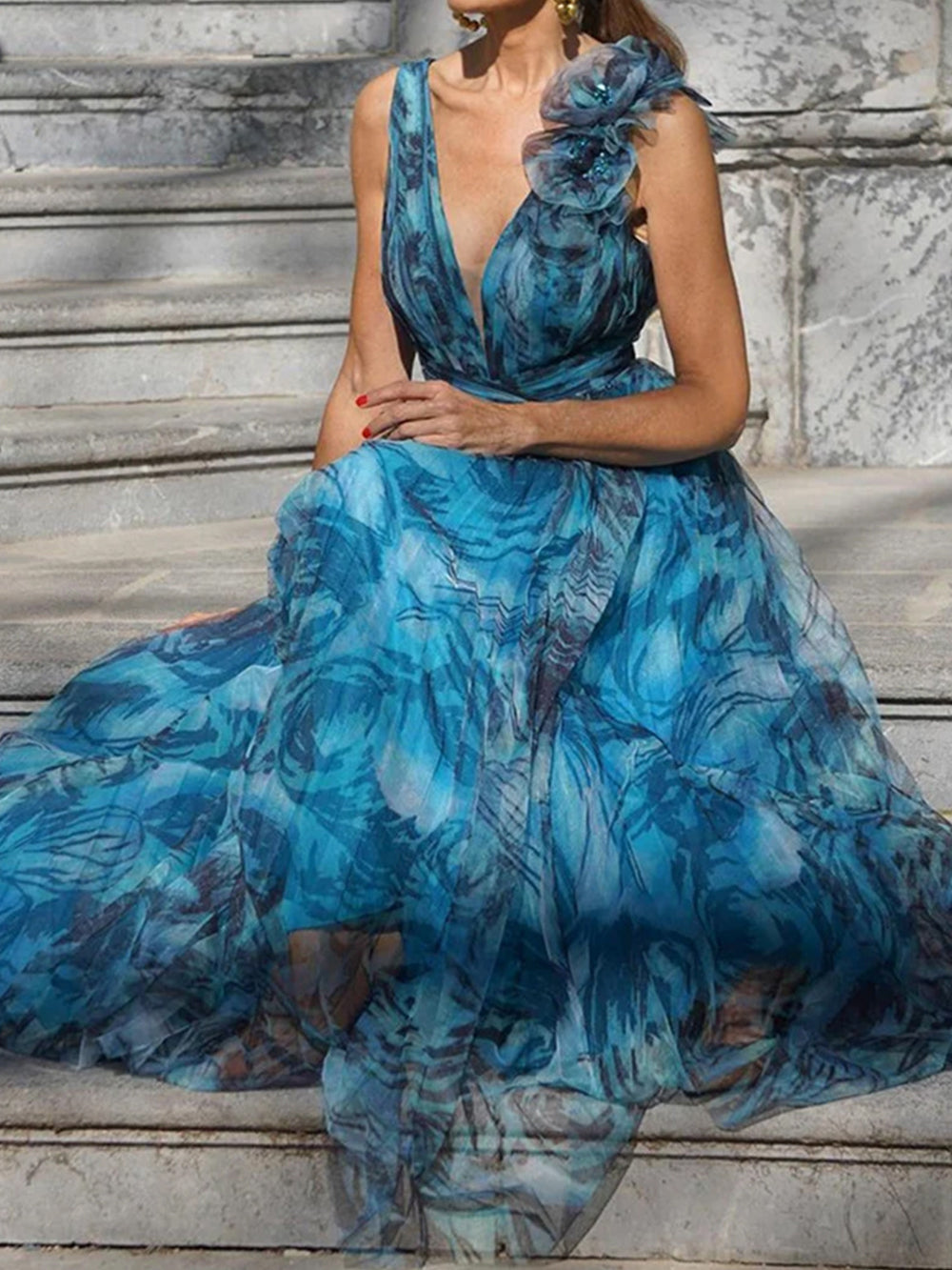 Women's blue floral print V-neck maxi dress — alternate angle