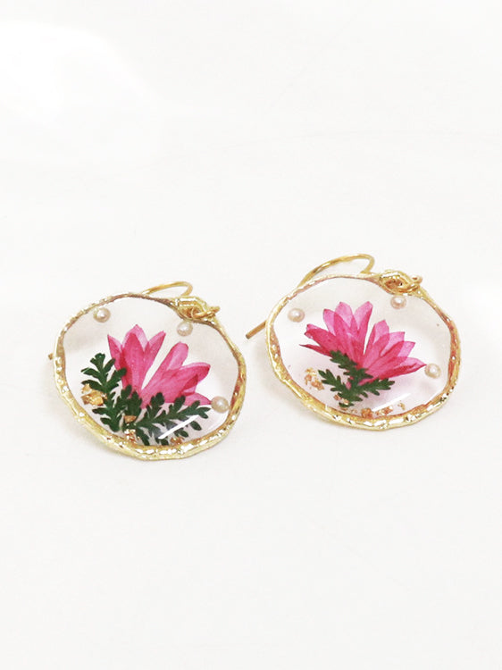 Women's Dried Flower Drop Earrings — detail view