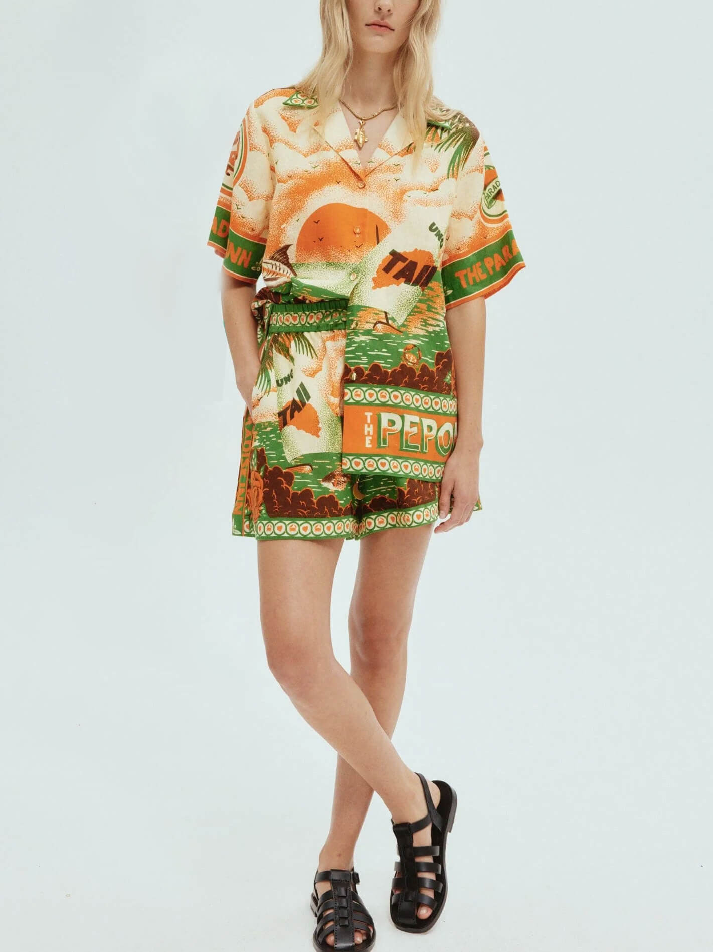 Women's floral print shirt and shorts co-ord set — alternate angle