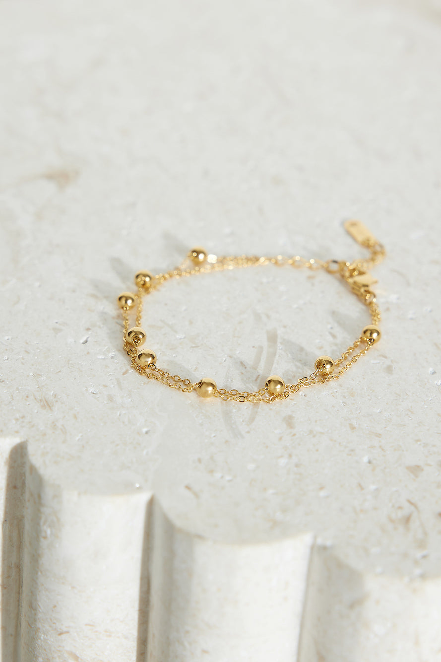 Women's gold chunky chain bracelet