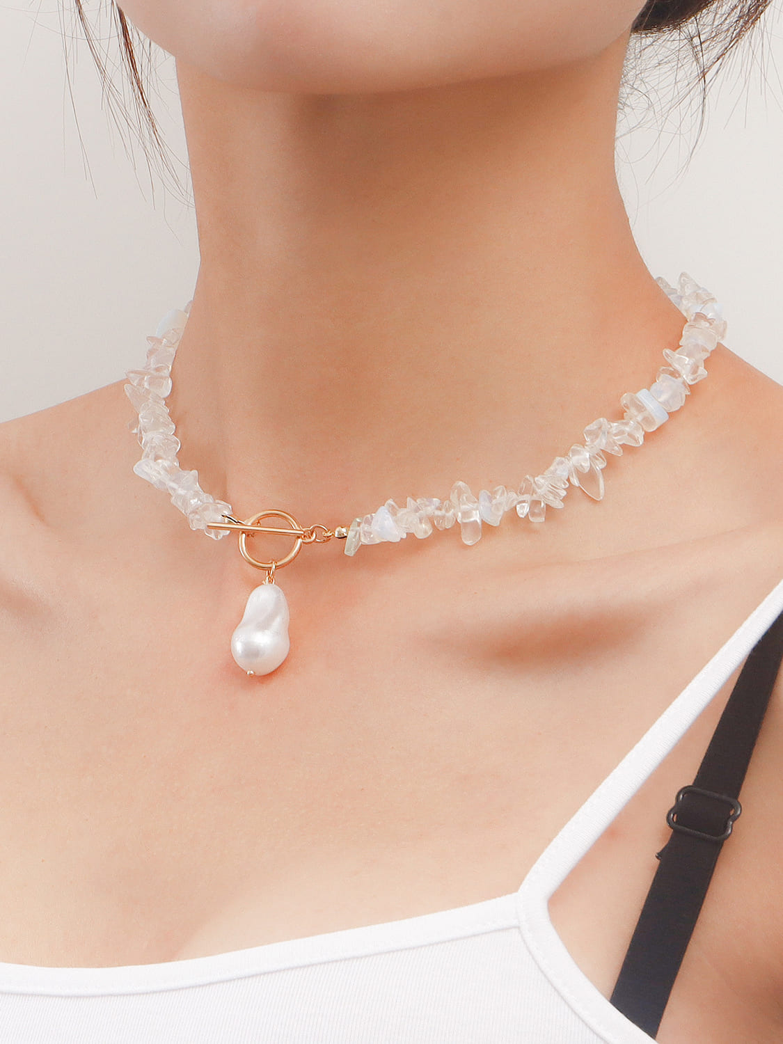 Women's gold coral chip and pearl necklace — side detail