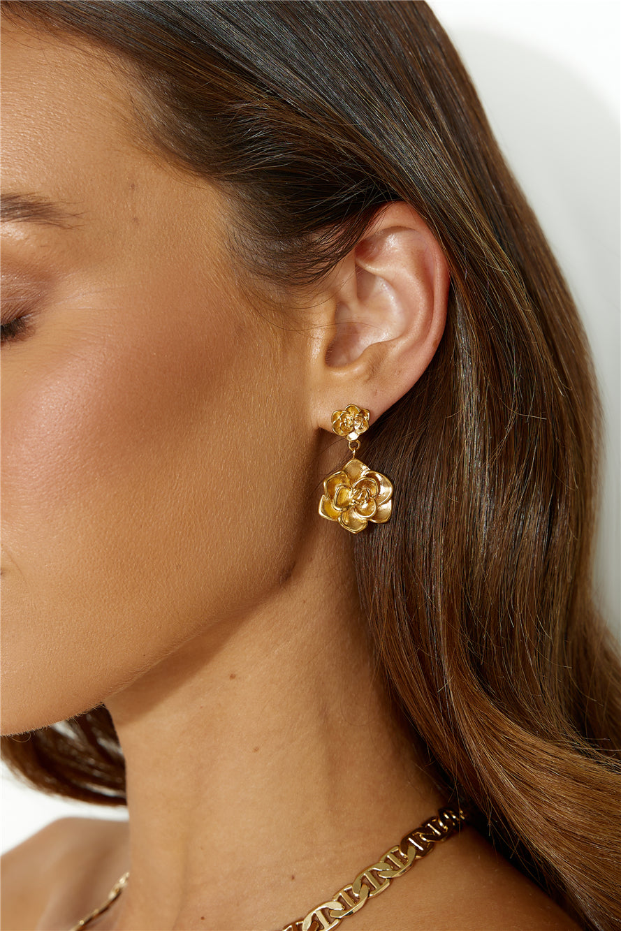 Women's gold double flower earrings