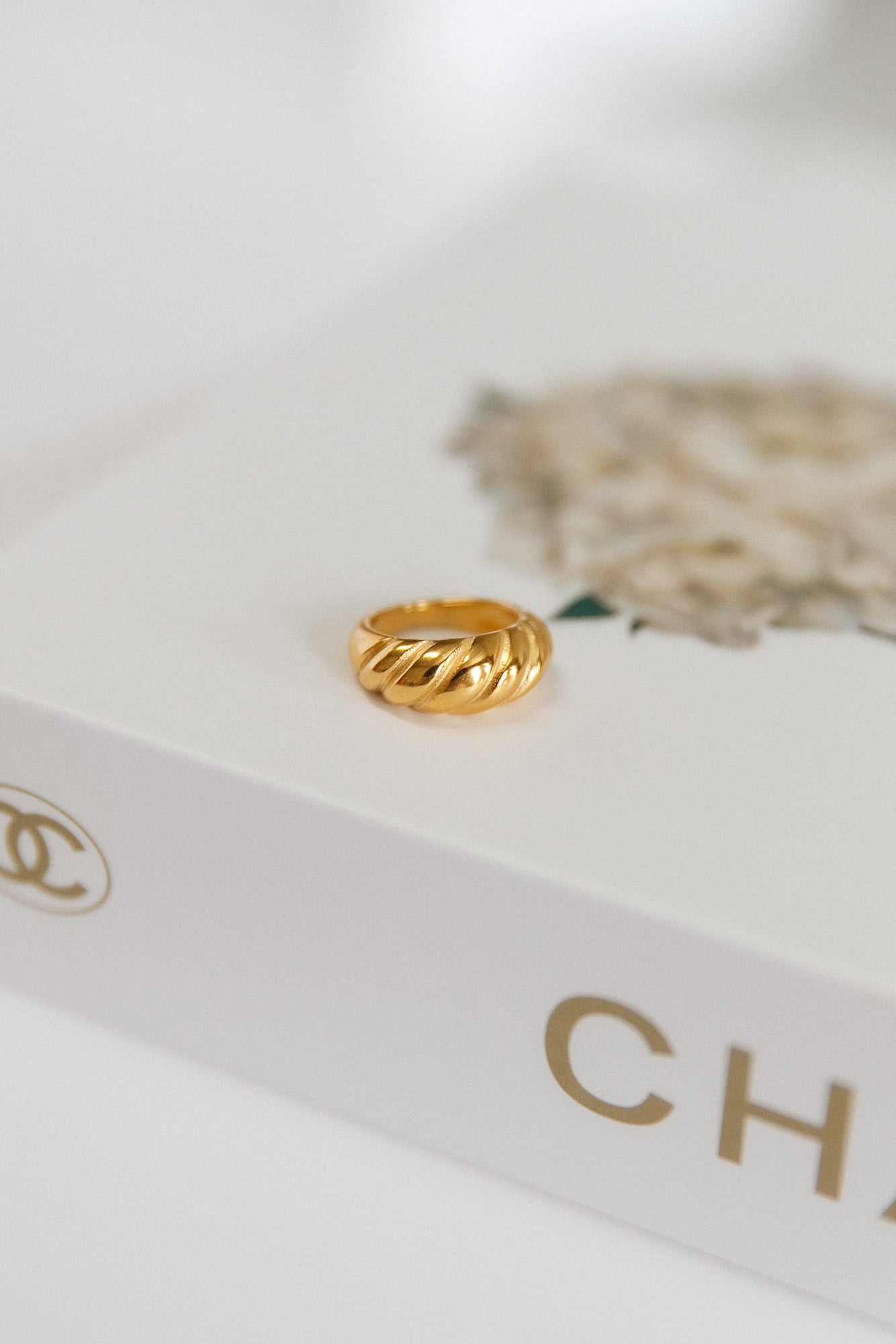 Women's gold-plated twist stacking ring