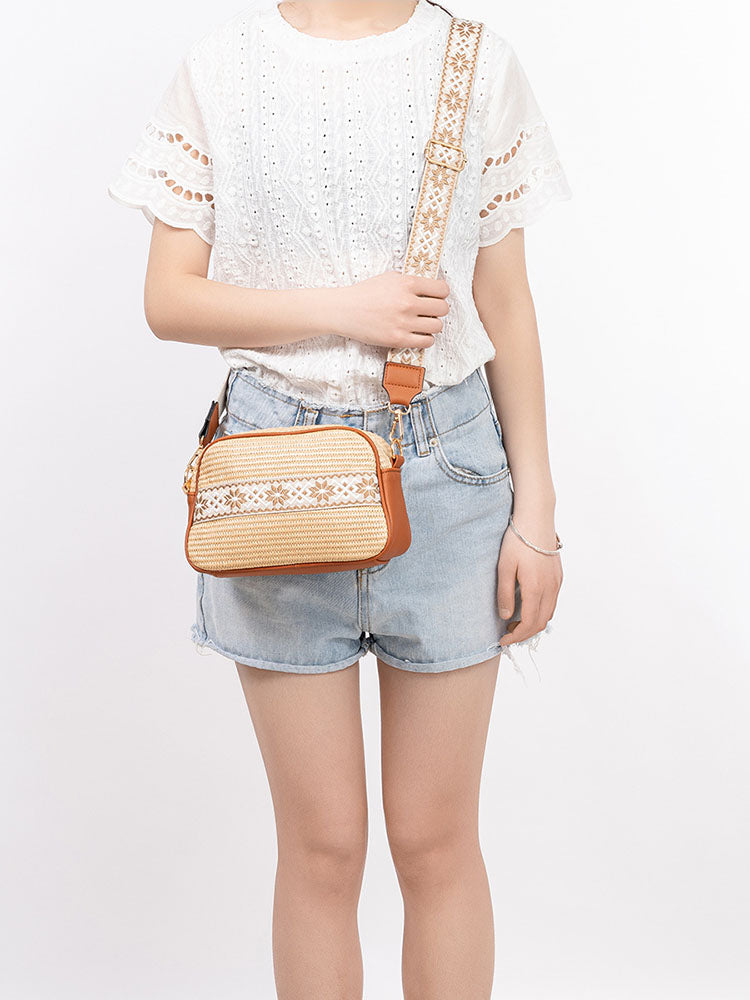 Women's grass woven mini square bag
