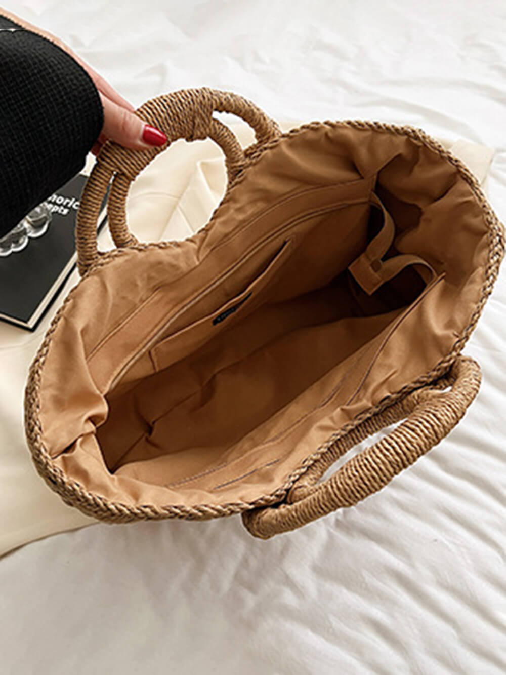 Women's handmade straw beach bag
