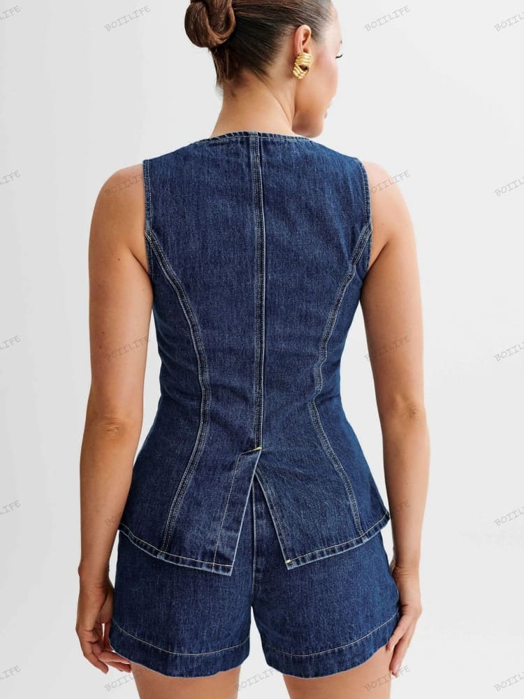 Women's high-waisted denim shorts set