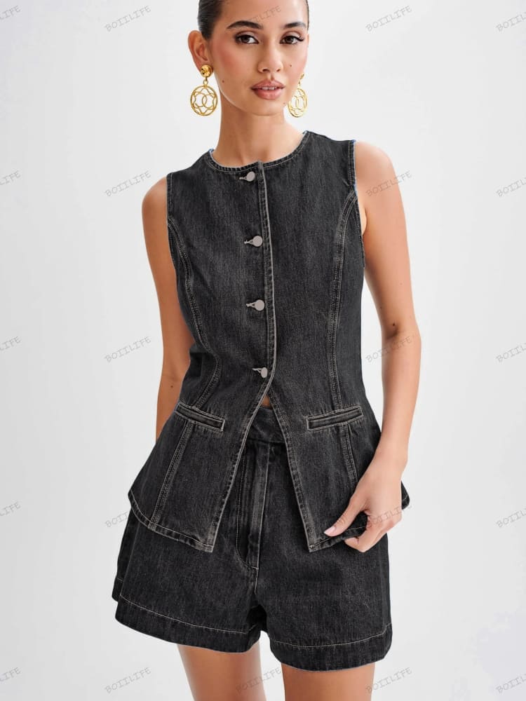 Women's high-waisted denim shorts set
