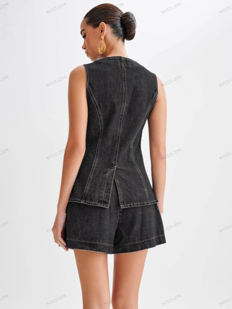Women's high-waisted denim shorts set