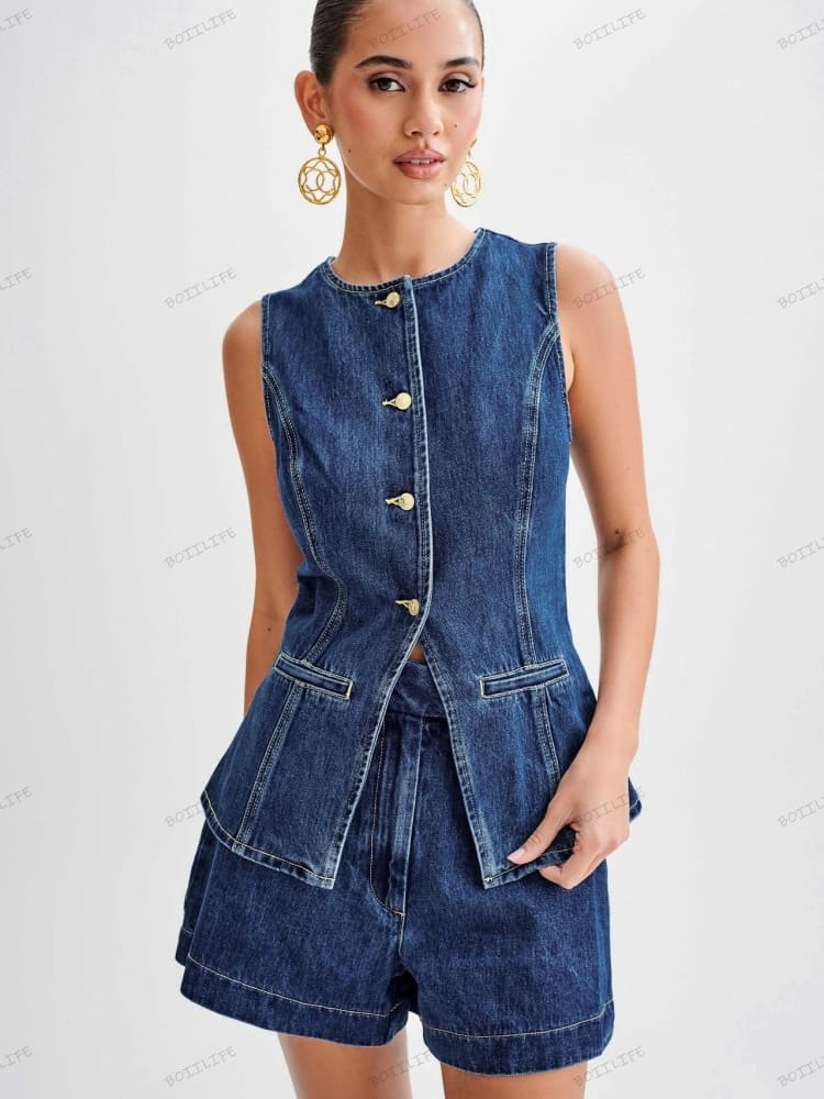 Women's high-waisted denim shorts set