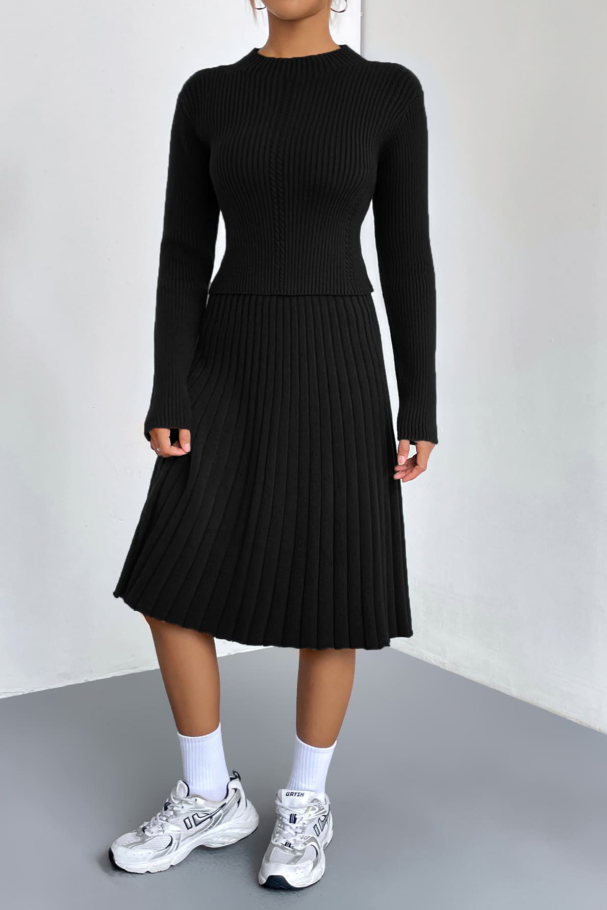 Women's A-line knit sweater skirt set — detail