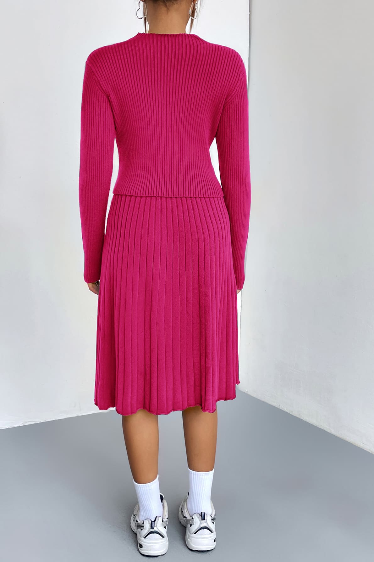 Women's A-line knit sweater skirt set — detail