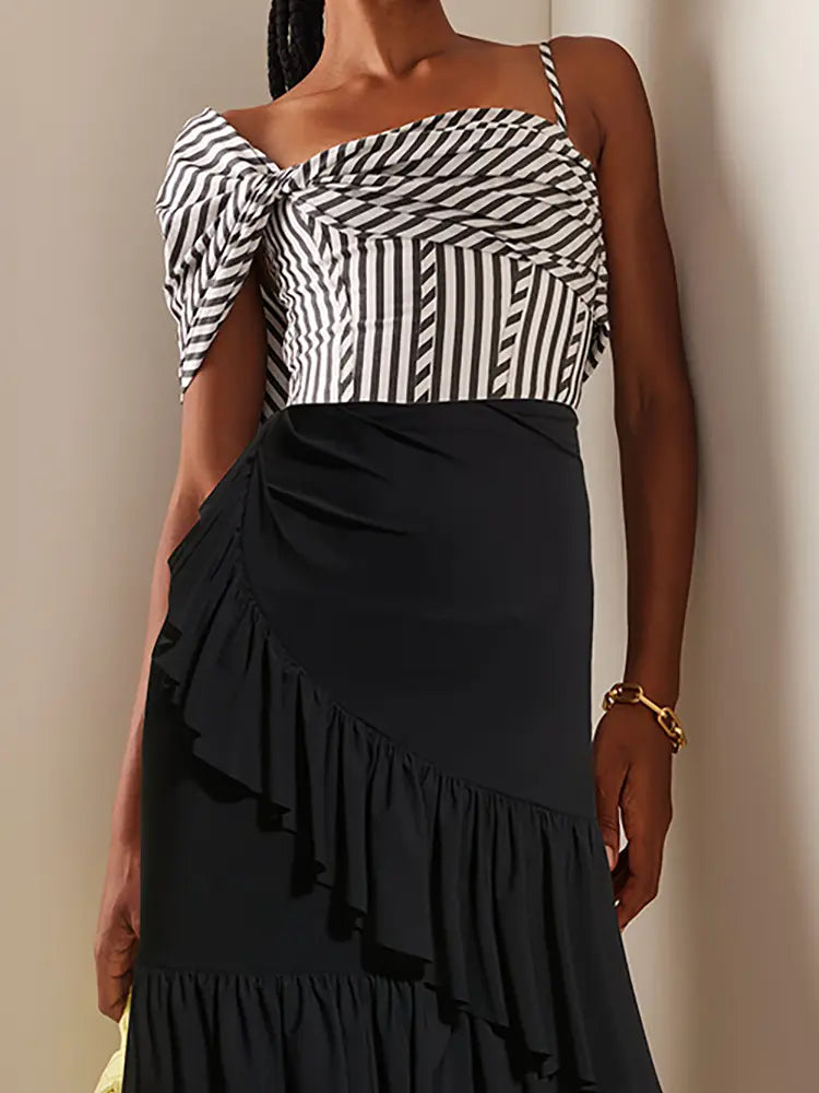 Women's off shoulder striped swimsuit set