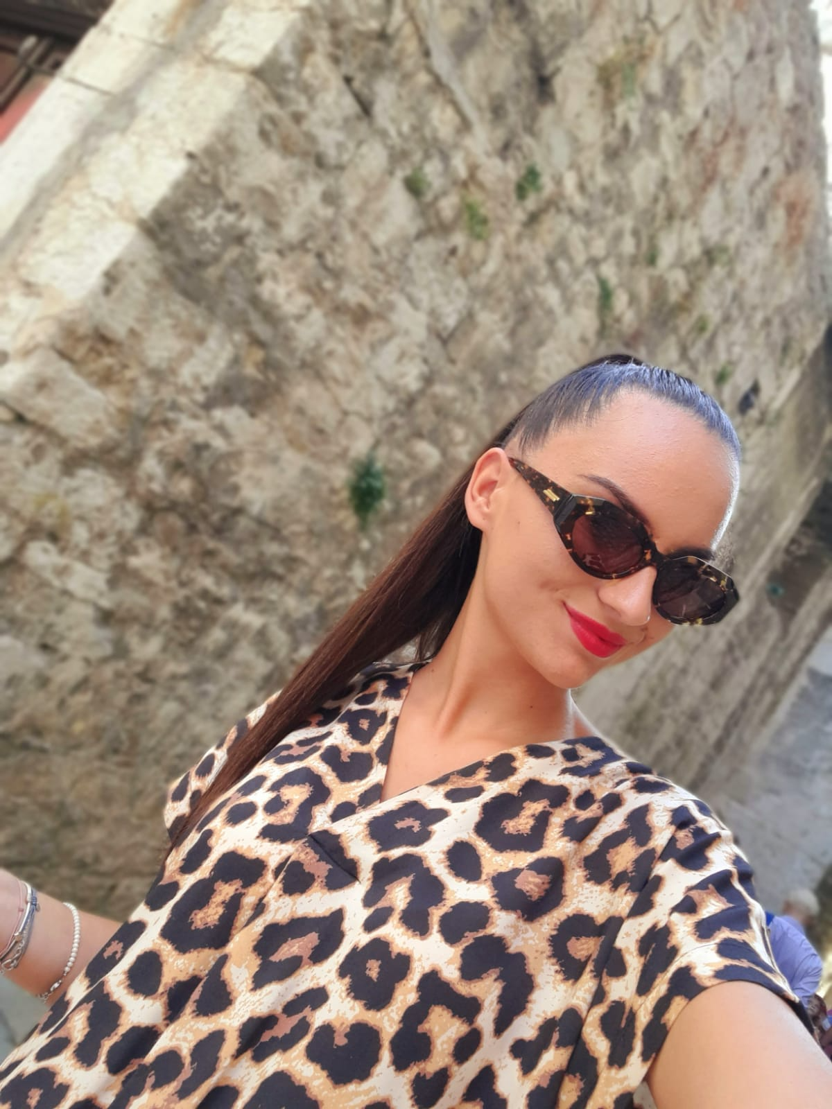 Women's oval acetate sunglasses