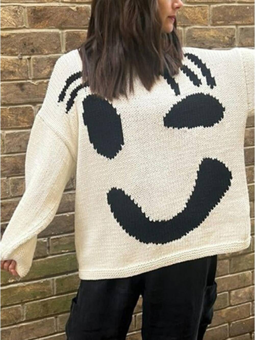 Women's oversized boyfriend knit jumper — detail