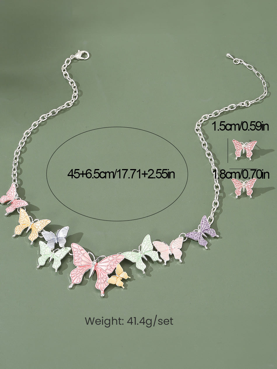 Women's pastel enamel daisy charm necklace — detail