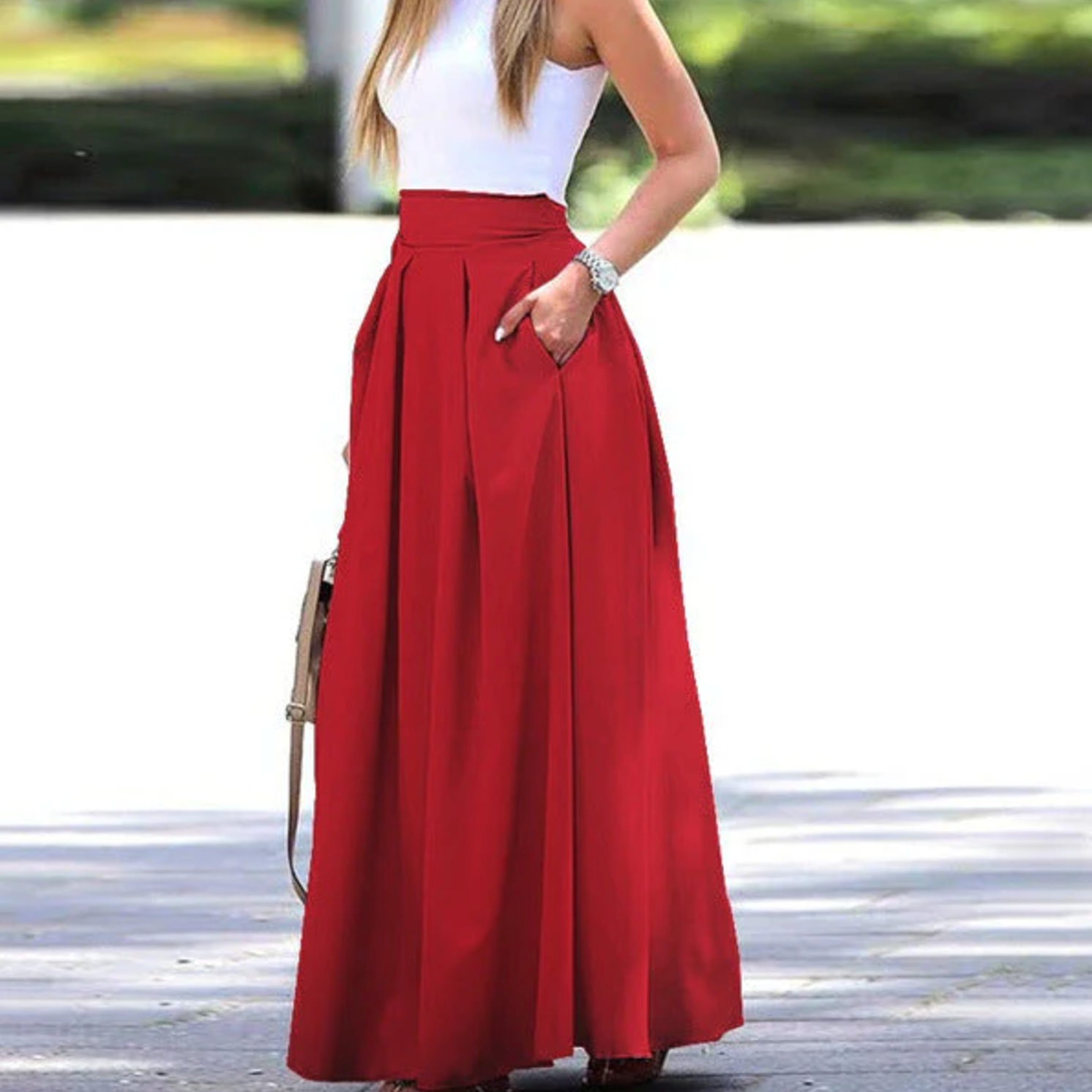 Women's pleated maxi skirt
