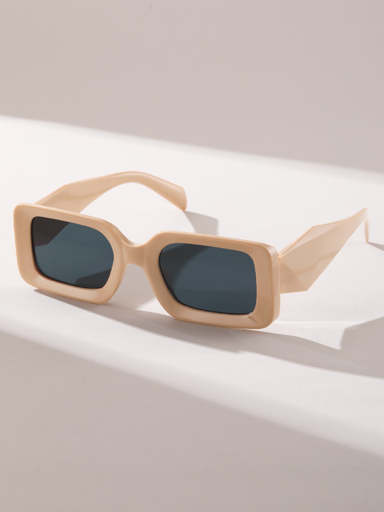 Women's square plastic-frame sunglasses