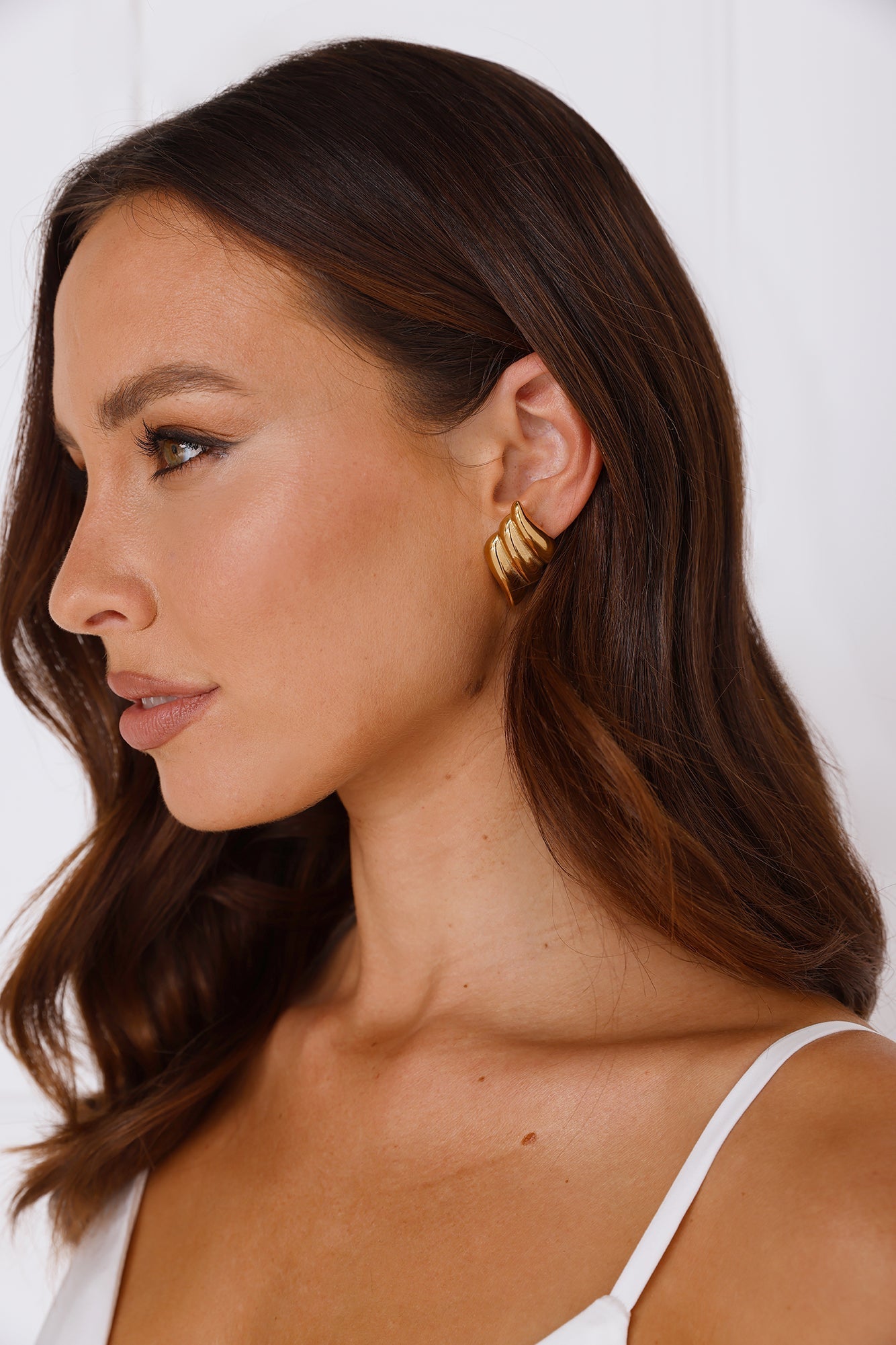 Women's Textured Gold Stud Earrings