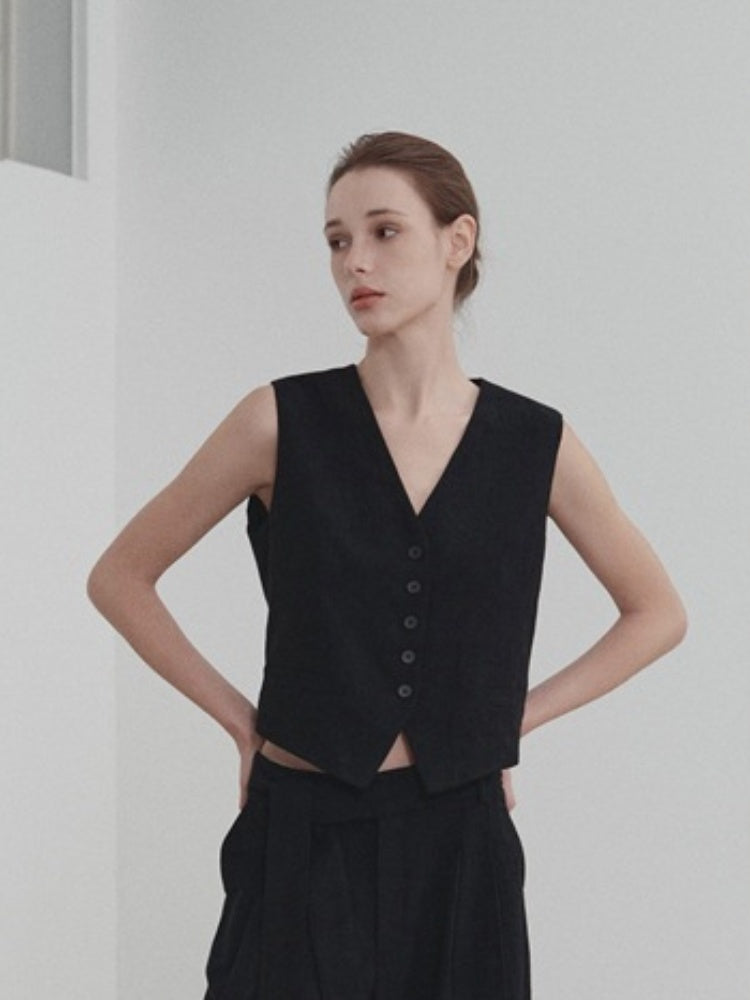 Women's V-Neck Linen Vest — outfit styling