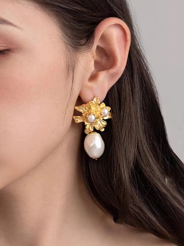 Women's Vintage Baroque Pearl Studs