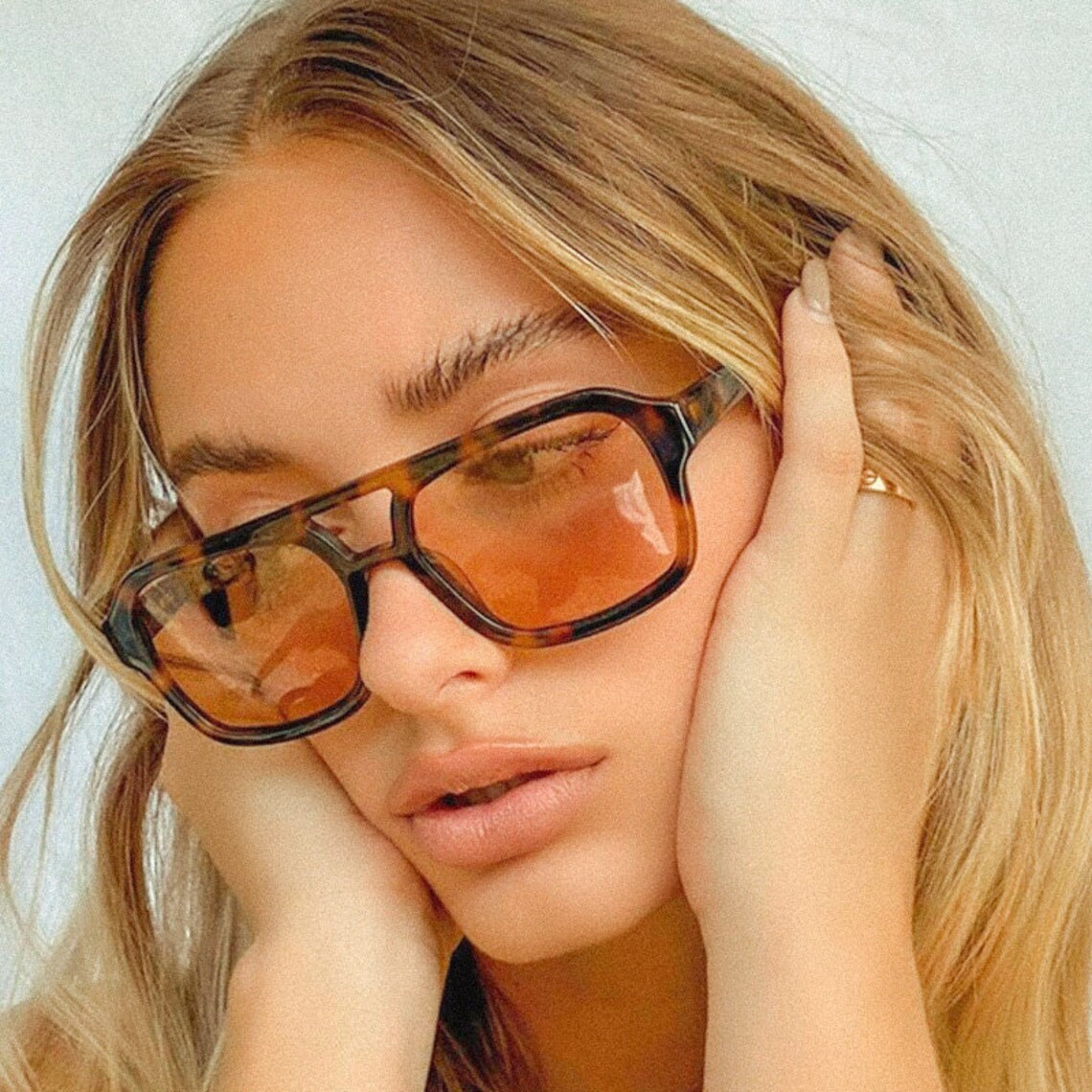 Women's vintage square sunglasses