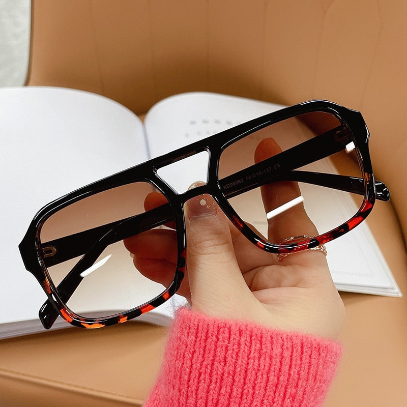 Women's vintage square sunglasses