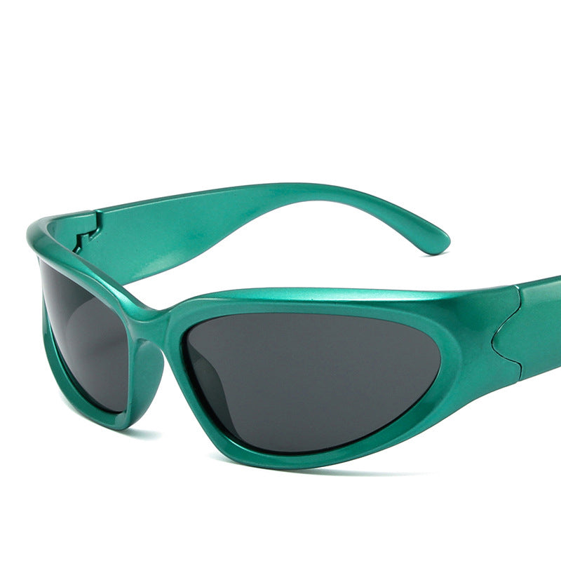 Women's Y2K shield-style sunglasses